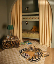 Lade das Bild in den Galerie-Viewer, Doing Goods – Tapis Amis Teppich