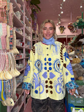 Lade das Bild in den Galerie-Viewer, TOUT Embroidery Jacket