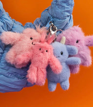 Lade das Bild in den Galerie-Viewer, Bon Ton Toys Anhänger