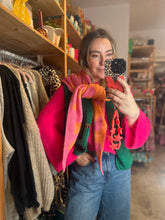 Lade das Bild in den Galerie-Viewer, Dreiecksschal hearts orange