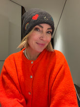 Lade das Bild in den Galerie-Viewer, Strickmütze „Happy“