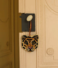 Lade das Bild in den Galerie-Viewer, Tierkopf-Anhänger – Doing Goods