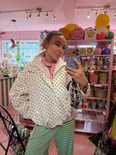 Lade das Bild in den Galerie-Viewer, Polka Dots Jacke white