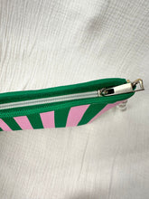 Lade das Bild in den Galerie-Viewer, Kulturtasche Streifen rosa/grün