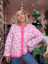 Lade das Bild in den Galerie-Viewer, Strickjacke Pink Leo