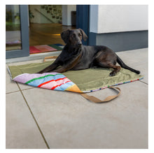 Lade das Bild in den Galerie-Viewer, REMEMBER Outdoor-Hundedecke Ronja