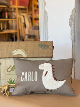 Lade das Bild in den Galerie-Viewer, KISSEN DINO