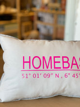 Lade das Bild in den Galerie-Viewer, Kissen HOMEBASE