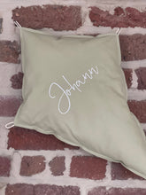 Lade das Bild in den Galerie-Viewer, Stoffdrachen