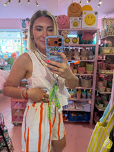 Lade das Bild in den Galerie-Viewer, Shorts Stripes orange
