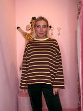 Lade das Bild in den Galerie-Viewer, Stripe Vibes Longsleeve
