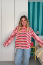 Lade das Bild in den Galerie-Viewer, Oversize Shirt red
