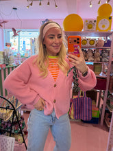 Lade das Bild in den Galerie-Viewer, Strickjacke Bubblegum
