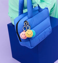 Lade das Bild in den Galerie-Viewer, Bon Ton Toys Smiley® Anhänger – Kord
