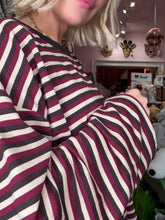 Lade das Bild in den Galerie-Viewer, Langarmshirt Stripes
