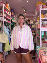 Lade das Bild in den Galerie-Viewer, Jacke Streifen butteryellow/rosa
