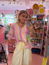 Lade das Bild in den Galerie-Viewer, Bluse Stripes Neon Pink
