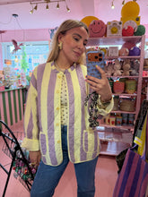 Lade das Bild in den Galerie-Viewer, Candy Quilt Jacke
