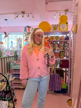 Lade das Bild in den Galerie-Viewer, Strickjacke Bubblegum
