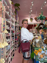 Lade das Bild in den Galerie-Viewer, BORDEAUX BABE – Leather Bag
