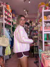 Lade das Bild in den Galerie-Viewer, Jacke Streifen butteryellow/rosa
