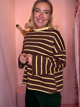 Lade das Bild in den Galerie-Viewer, Stripe Vibes Longsleeve
