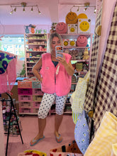 Lade das Bild in den Galerie-Viewer, Weste „Lovely“ Pink
