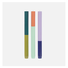 Lade das Bild in den Galerie-Viewer, REMEMBER® Stabkerzen-Set – 3er-Set
