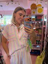 Lade das Bild in den Galerie-Viewer, Bluse Kurzarm Ice Cream Stripes
