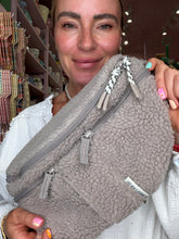 Lade das Bild in den Galerie-Viewer, PALOPA Teddy Bag Emma
