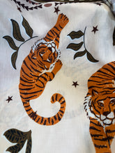 Lade das Bild in den Galerie-Viewer, Rock „Tiger Love“ 🐅

