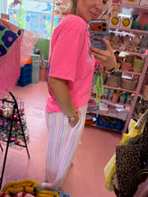Lade das Bild in den Galerie-Viewer, T-Shirt Amour pink
