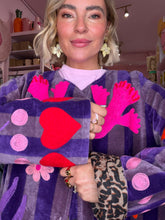 Lade das Bild in den Galerie-Viewer, Jacke samt lila
