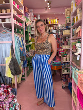 Lade das Bild in den Galerie-Viewer, Hose Blue Stripes
