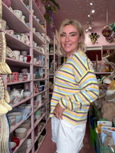 Lade das Bild in den Galerie-Viewer, Strickjacke „Sunny Stripes“
