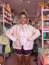 Lade das Bild in den Galerie-Viewer, Jacke Streifen butteryellow/rosa
