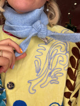 Lade das Bild in den Galerie-Viewer, Mini Strickschal
