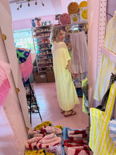Lade das Bild in den Galerie-Viewer, Kleid Butter yellow
