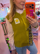 Lade das Bild in den Galerie-Viewer, STRICKWESTE Olive
