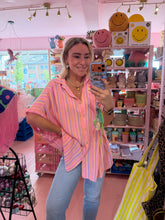 Lade das Bild in den Galerie-Viewer, Bluse kurzarm rosa bunt gestreift
