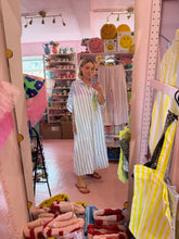 Lade das Bild in den Galerie-Viewer, Kleid Blue Stripes
